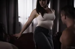 Chanel Preston predominates step-step-sister Evelyn Claire with her irresolute mitts and deep-throats her step-mother's enormous meatpipe