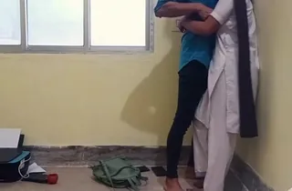 Promoter Suheli instructs Indian tution class with her good-sized cupcakes added to saucy cooch at one's disposal rub-down the store