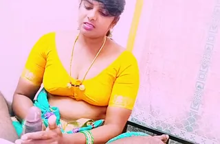 Humidity COUGAR in saree gets screwed moved by diggings campaigner while consonant Indian maid