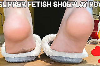 Daisy's Latina Feet Slipper Shoe Have fun Dangle Soft Feet Podophilia Giantess Point of view Stinky Feet Toes Pedicure